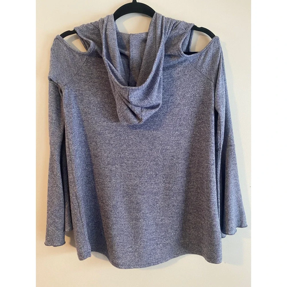 Poof! Soft Cozy Knit Blue Grey Heather Cold Shoulder Pullover Hoodie Size S - Picture 8 of 11